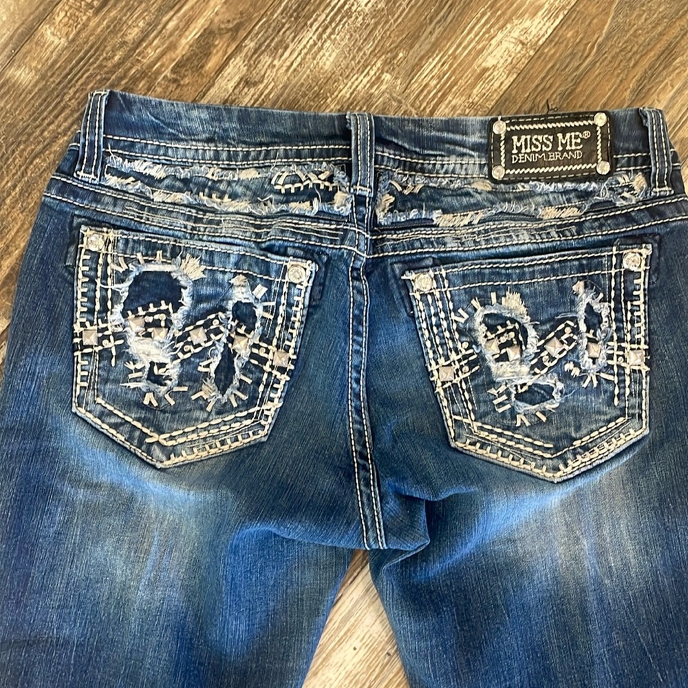 Miss Me size 30 signature-rise boot cut